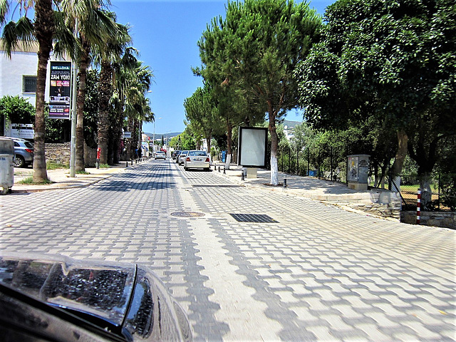Bodrum has relaid this gorgeous road - it's so pretty