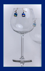 test-earrings wineglass
