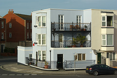 Desirable Seaside Residence at Portsmouth (blue)