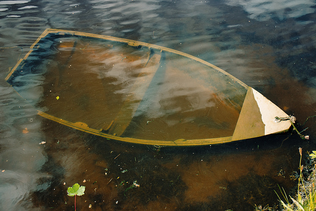 Sunken Boat, River Leven, Dumbarton