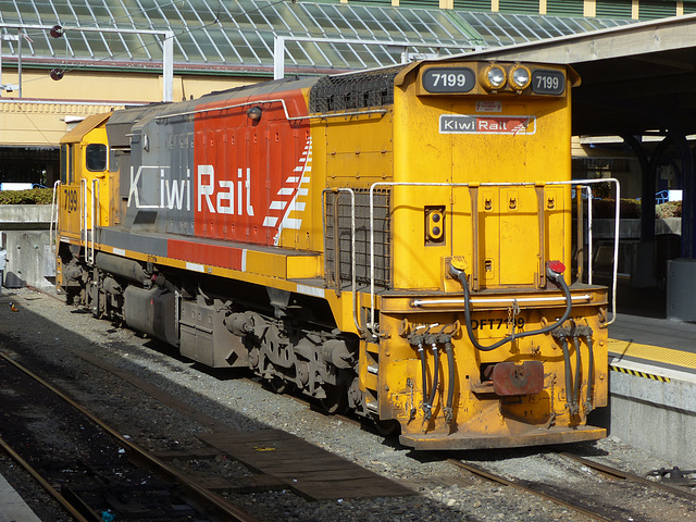 KiwiRail DFT7199 at Wellington (1) - 27 February 2015