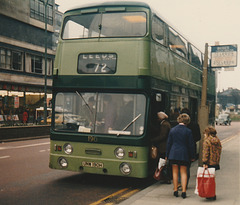 Leeds City Transport 190 (UNW 190H) in Bradford – Mar 1974