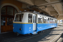 Triebwagen der Linie Rocher de Naye in Montreux