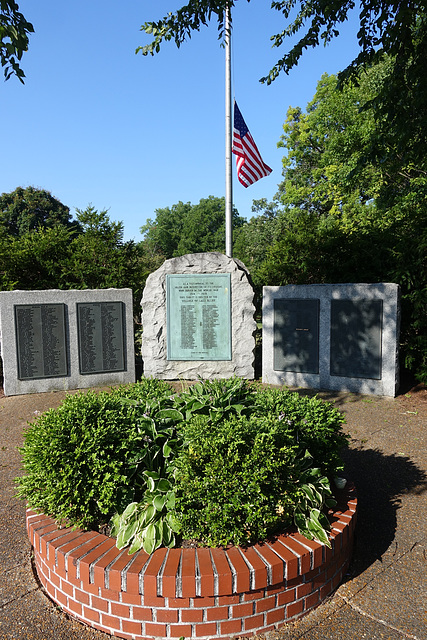 Lake Bluff War Memorial