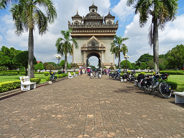 Patuxai monument , Vientiane_Laos