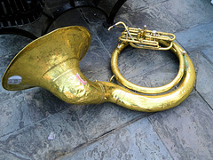 Bass-Tuba oder Sousaphon