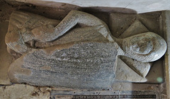 penshurst church, kent (81)late c13 tomb effigy of a knight, probably sir stephen de penchester +1299