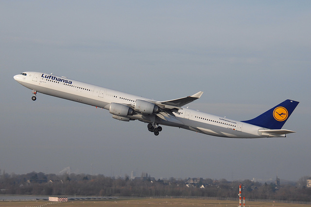 D-AIHC A340-642 Lufthansa
