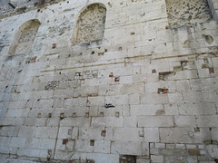 Split : le mur nord, de l'extérieur.
