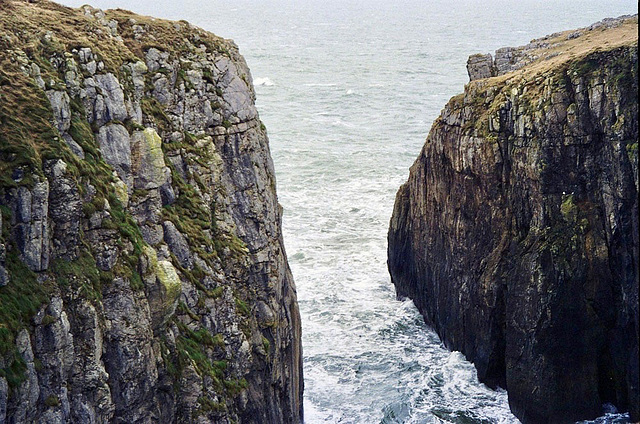 Stennis Ford seen from the Pembrokeshire Coast Path (Feb 1995 scan)