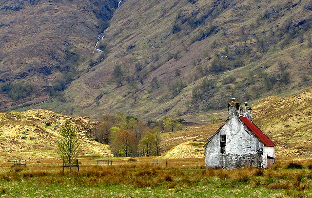 This Glen Affric cottage has seen better days