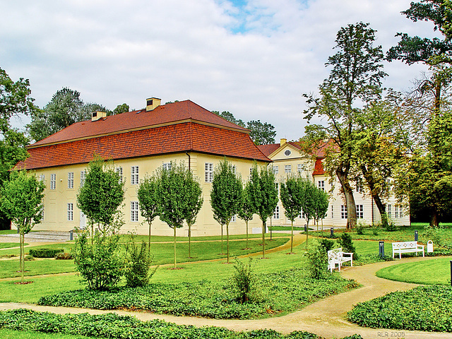 Mirow, Kavaliershaus und Schloss