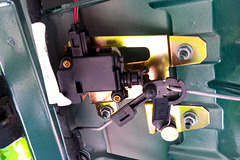 Part of the rear lock assembly of a Volkswagen Golf Variant