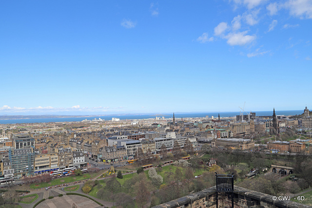 View over the Edinburgh "New Town" towards the Firth of Forth