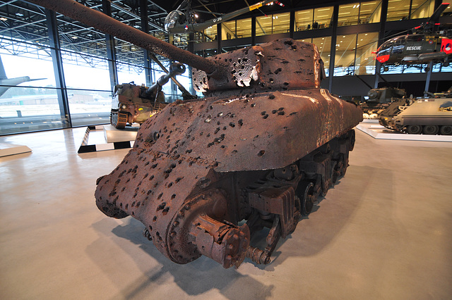 Nationaal Militair Museum 2015 – Tank with air conditioning