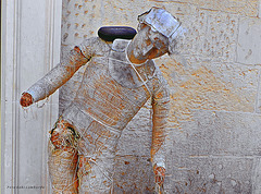 some days is not easy to keep in balance (art of paper-mache' in Lecce)