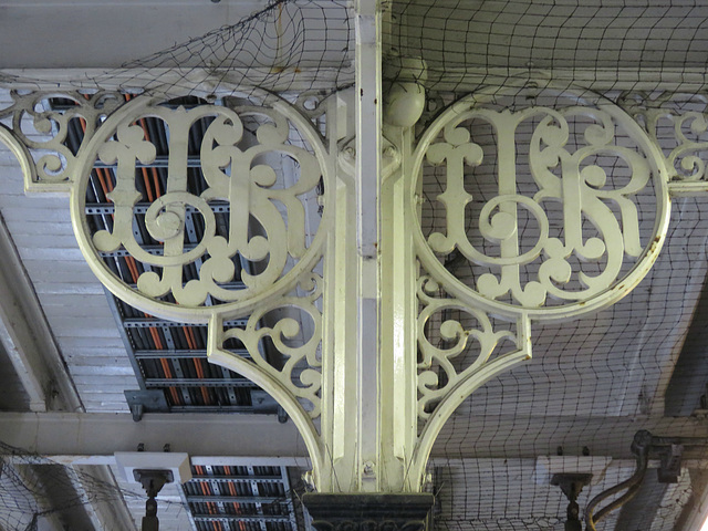 tube station,  bromley-by-bow, london.  london, tilbury and southend railway, c19 cast iron canopy, c.1858