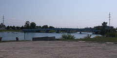 Pont et clôtures / Fence and bridge