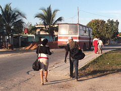 Bus et talons hauts à la cubana !