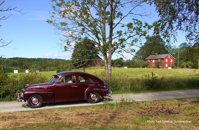 1953 Volvo PV 444 DS i Högsbyn. Veteran Classic Dalsland. 8.Aug.2015. 58°53′54″N 12°22′55″E (approx. address: 2221, 660 10 Dals Långed, Sverige)