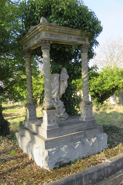 kingston on thames cemetery