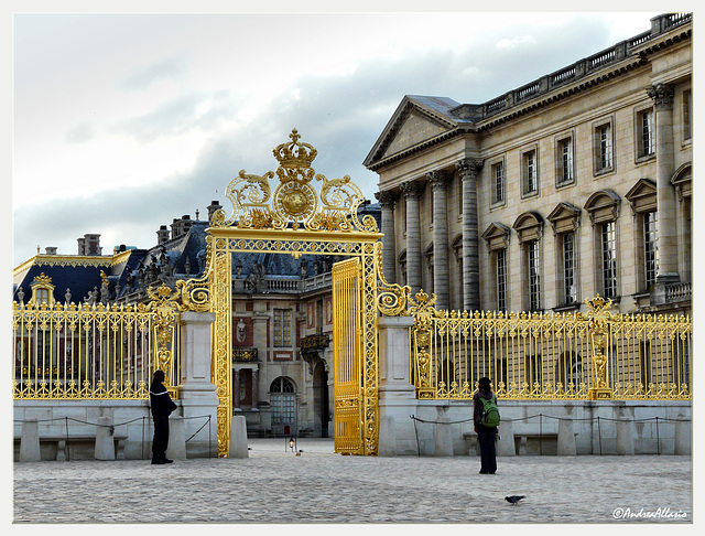 Golden fence - Versailles