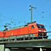 DB Lokomotive 152 065-9 verlässt ohne Wagen den Bahnhof Heilbronn in richtung Mannheim