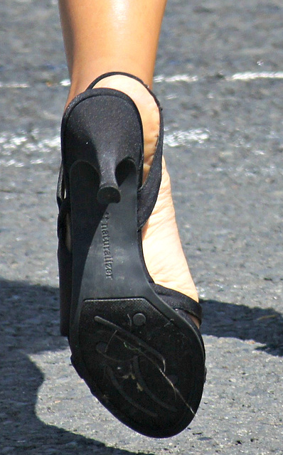 BLACK Naturalizer heels (F)