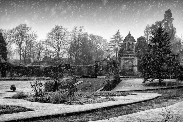 War Memorial, Hermitage Park, Helensburgh in the Snow
