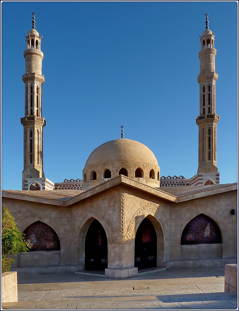 Sharm el Sheikh : questa è la parte della moskea dedicata al rito del lavaggio dei piedi - vedi l'interno nella foto precedente