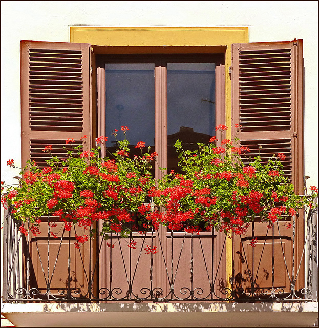 Oulx : un balcone in rosso -