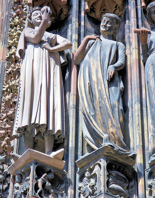 Strasbourg (67) 8 août 2011. Les "vierges folles" du porche de la cathédrale.