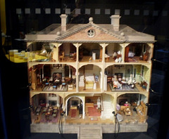 Dolls house (1982).