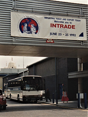 Scancoaches A127 SNH at Wembley Conference Centre – 24 Jun 1992 (165-05)