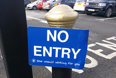 England 2016 – Stamford – No entry – Your council working for you