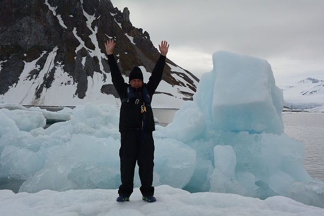 Svalbard, Hornsund-fjord, I am on the Ice Floe