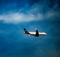 Lufthansa landing at Heathrow