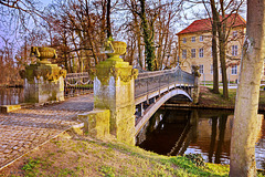 Mirow (Mecklenburg-Strelitz), Brücke zwischen Schlossinsel und Liebesinsel