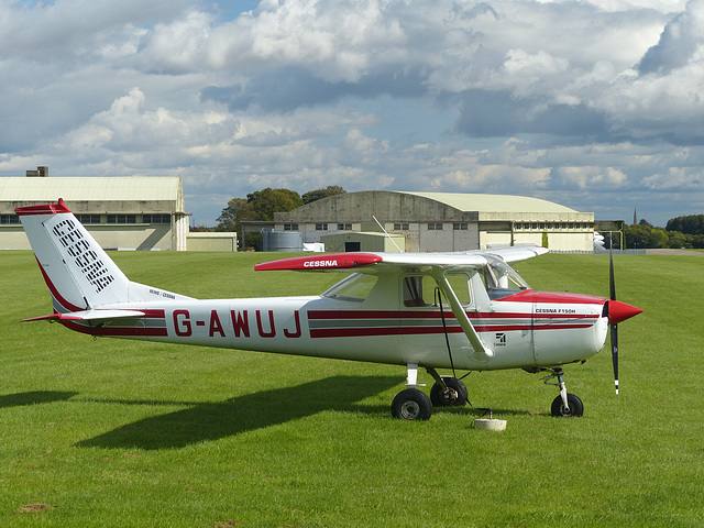 G-AWUJ at Cotswold Airport - 14 September 2017