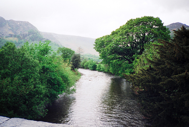 Looking downstream on Stonethwaite Beck towards Rosthwaite Bridge (scan from 1990)
