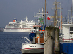 Das Traumschiffe EUROPA am Pier von Travemünde