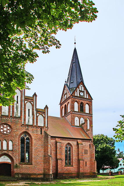 Leussow, Kirche