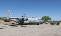 Coulson Aviation Lockheed C-130H Hercules N140CG "Frøy"