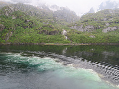 "MS Trollfjord" im Trollfjord 7
