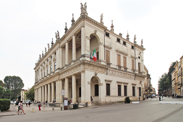 Palazzo Chiericati, Vicenza