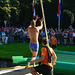 Leidens Ontzet 2014 – Fierljeppen – Gripping the pole