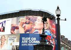 piccadilly circus today
