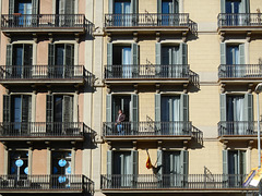 Fassade in Barcelona (© Buelipix)