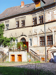 Goldbeck, Burghof (Ostseite)