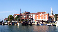 SI - Izola - Blick zum Hotel Marina